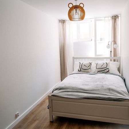 Apartament Antrakt เยเลเนียกูรา ภายนอก รูปภาพ